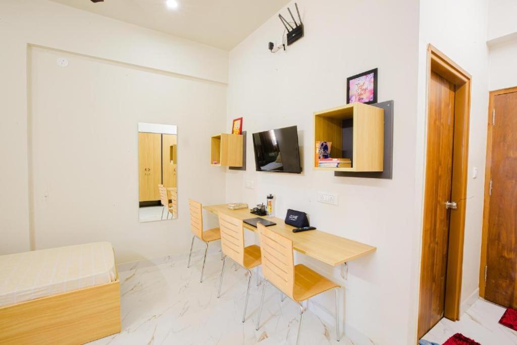 Covie Hotel Bangalore Luaran gambar